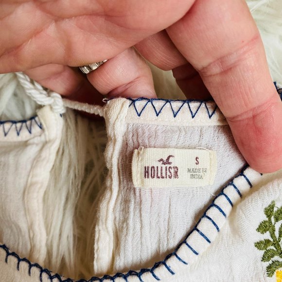 Hollister White Embroidered Sleeveless Top S - Picture 4 of 9